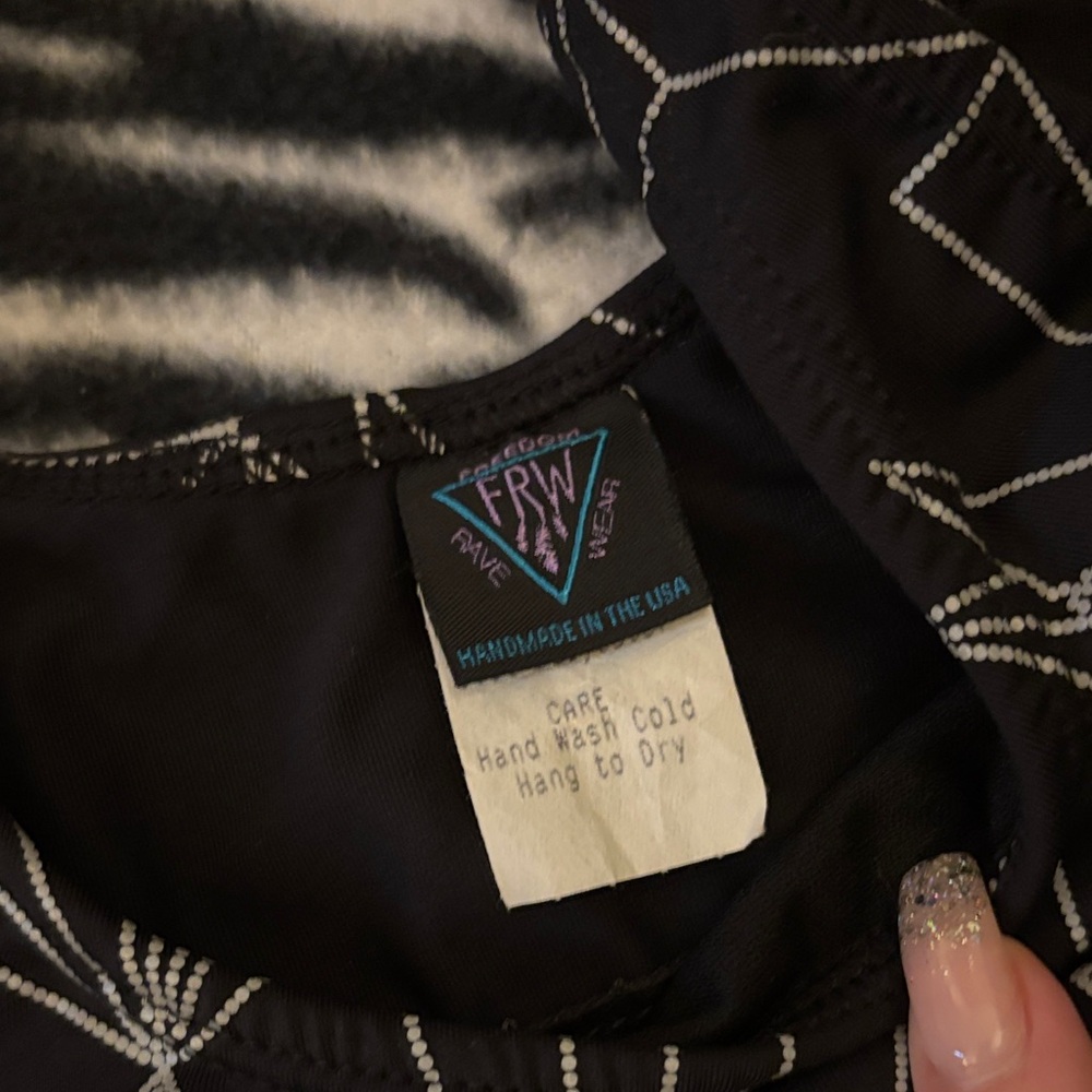 NWOT Freedom Rave Wear Reflective Set - Picture 7 of 8